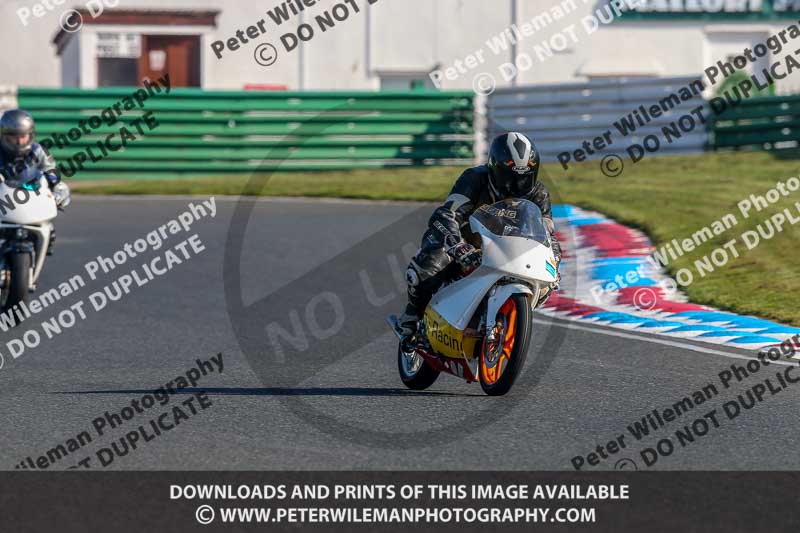 PJM Wedding Photography;enduro digital images;event digital images;eventdigitalimages;mallory park;mallory park photographs;mallory park trackday;mallory park trackday photographs;no limits trackdays;peter wileman photography;racing digital images;trackday digital images;trackday photos